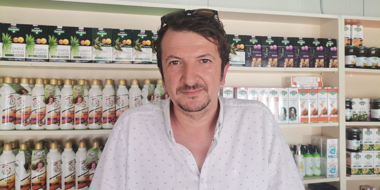 Geçici çarşı esnafları çevre düzenlemesi istiyor