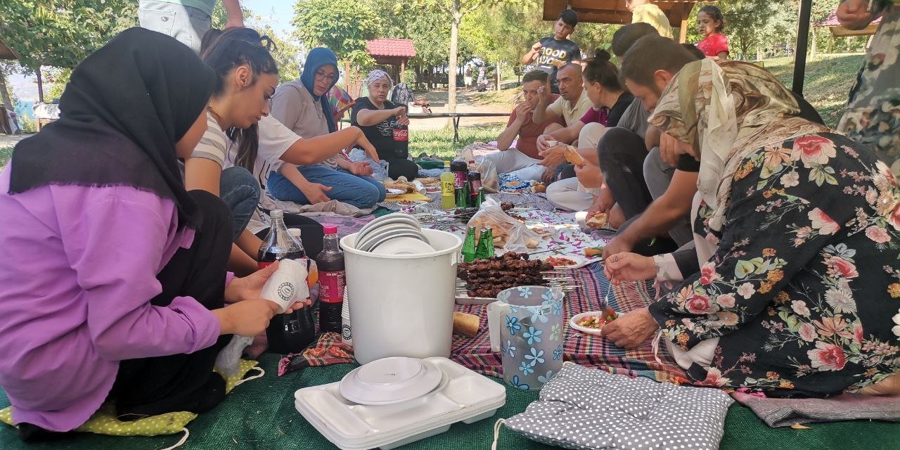 Depremin yaralarını sarıp Kahramanmaraş'a veda ettiler