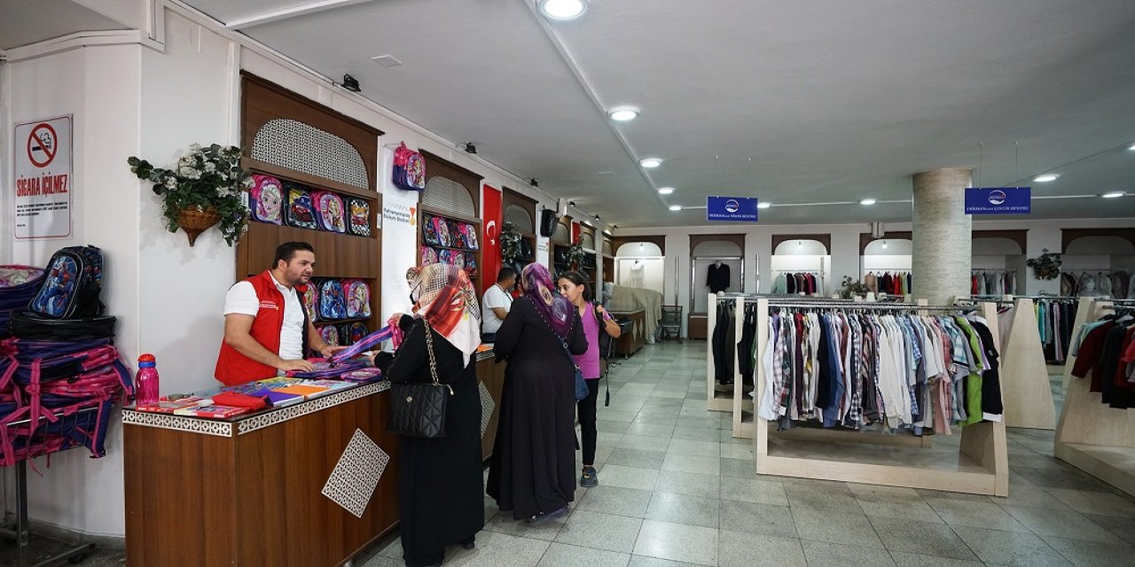 Büyükşehir’in Kırtasiye Desteği Yüzleri Güldürdü