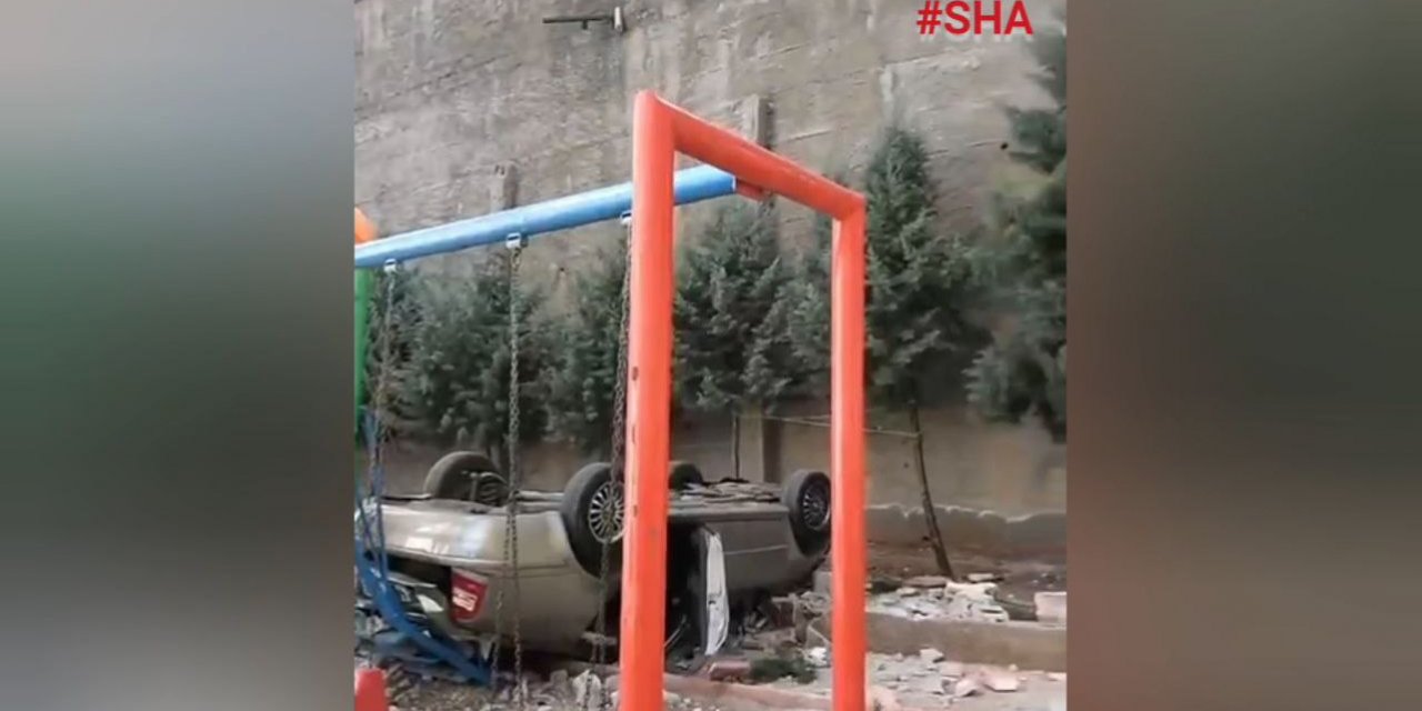 Otomobiliyle önce kuryeye çarptı sonra 10 metre yükseklikten oyun alanına düştü 