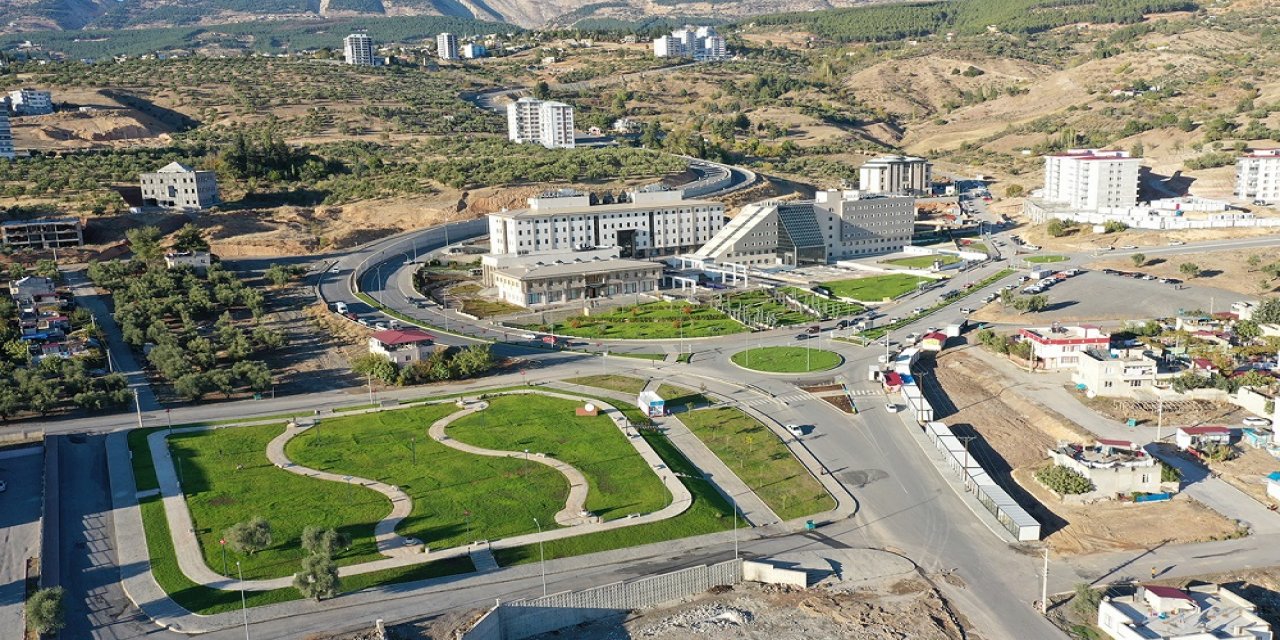 ‘Kamu Külliyesi Vatandaşın Kamu Hizmetlerine Ulaşımını Kolaylaştırdı’