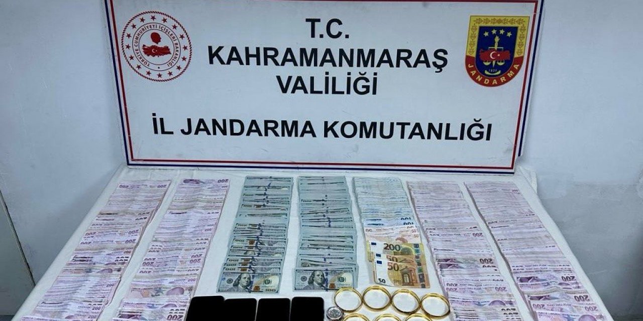 Dolandırıcıların aracından servet çıktı 