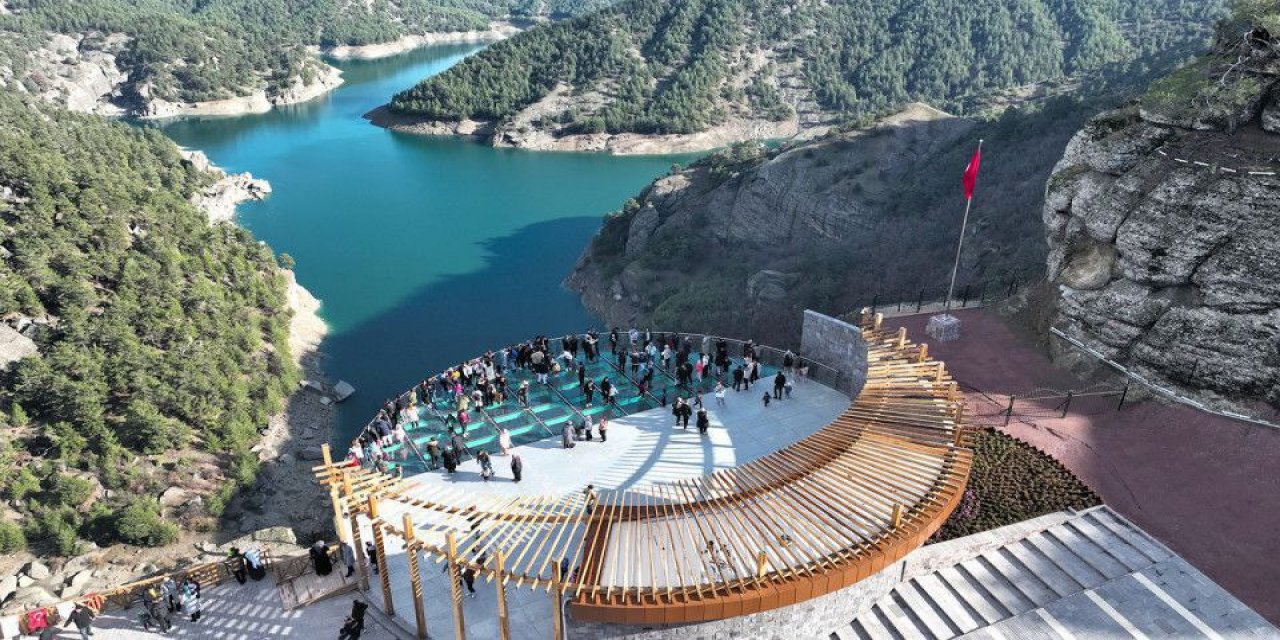 Kahramanmaraş’ta eşsiz manzarasıyla ilgi odağı oldu! 