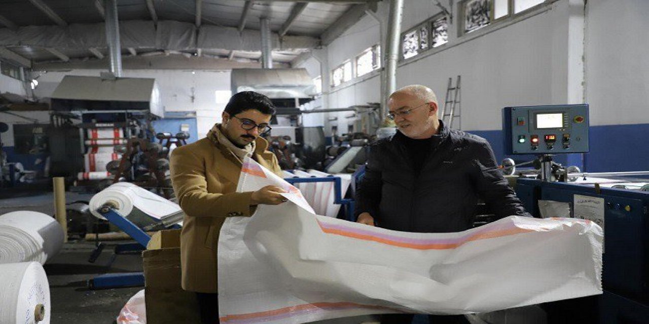 Kaymakam Kaya, Özdal Çuval Fabrikasını Ziyaret Etti!