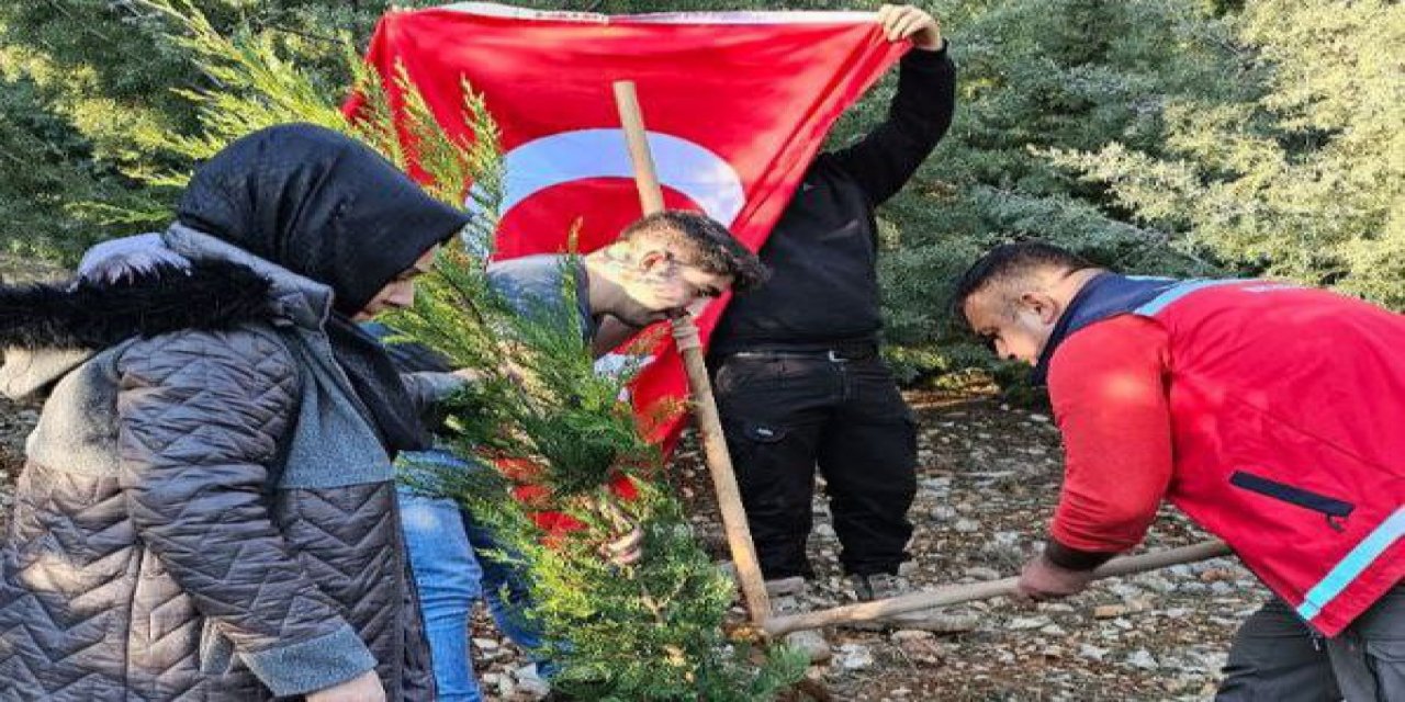 KADAK Ekipleri, Kahramanmaraş'ta Deprem Şehitleri Adına Fidan Dikti  