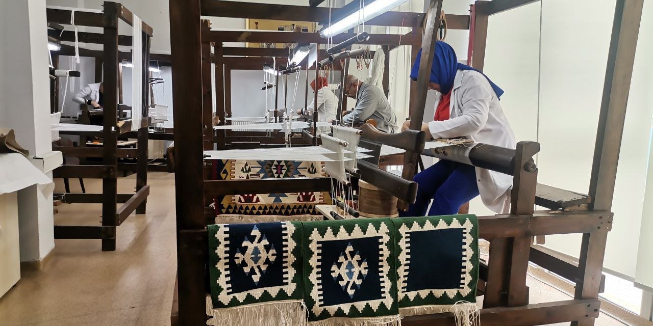 Afetzedeler, Kahramanmaraş'ta Geleneksel Dokuma Sanatını Canlandırıyor 