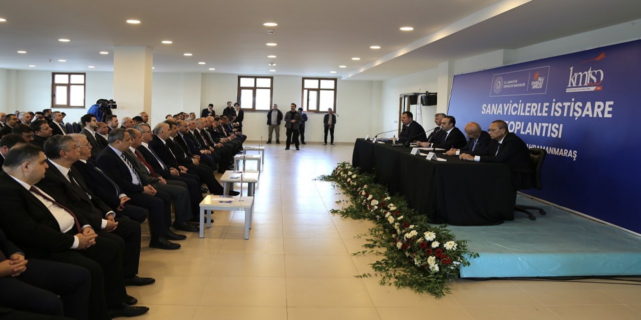 Bakan Kacır, KMTSO’da İş Dünyasıyla Buluştu!