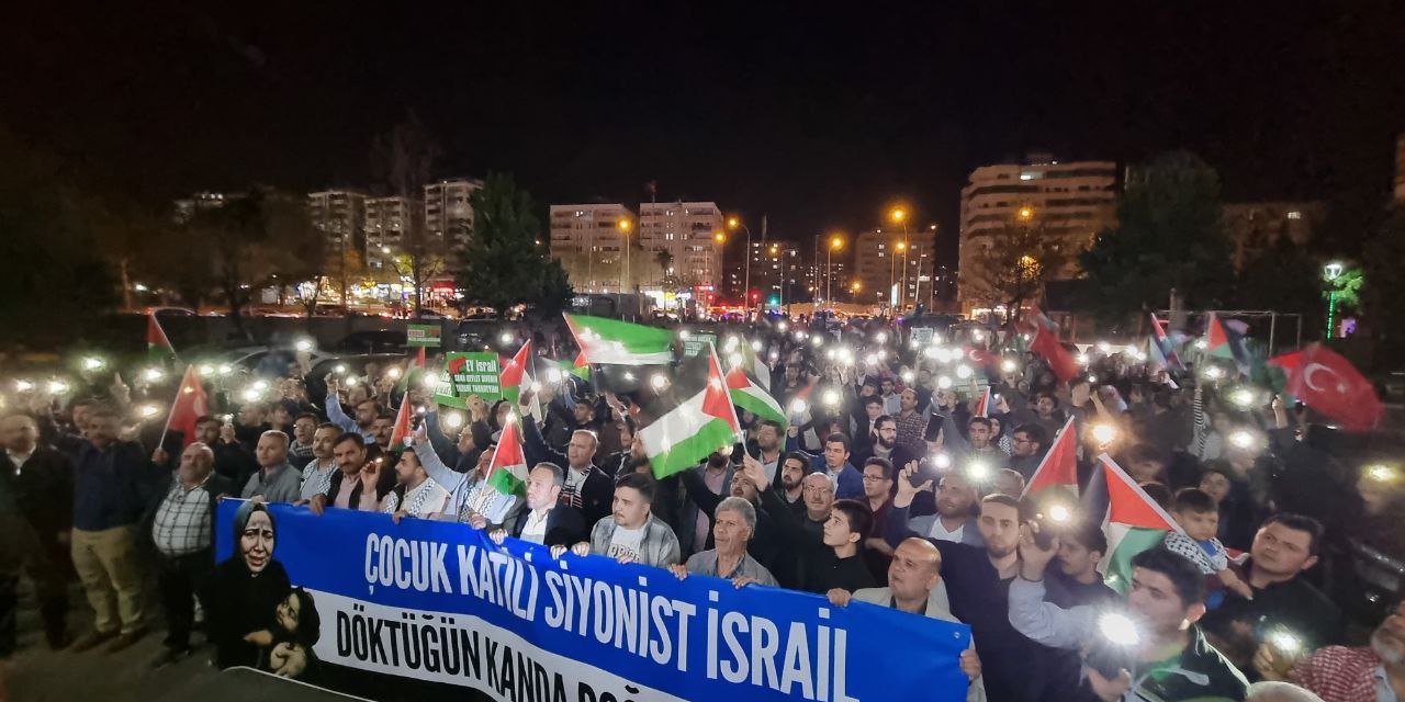 Kahramanmaraş Gazze İçin Yürüdü ve İsrail'e Lanet Okudu  