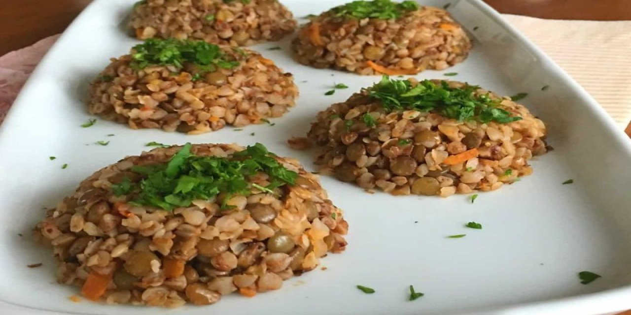 Mercimekli karabuğday salatası