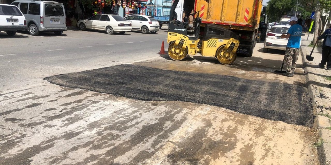 Dulkadiroğlu’nda Yol Bakım Çalışmaları Devam Ediyor