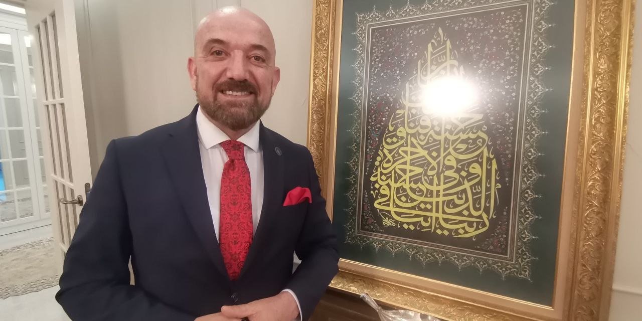 Hat Sanatının Büyük Ustası, Evini Atölyeye Dönüştürdü