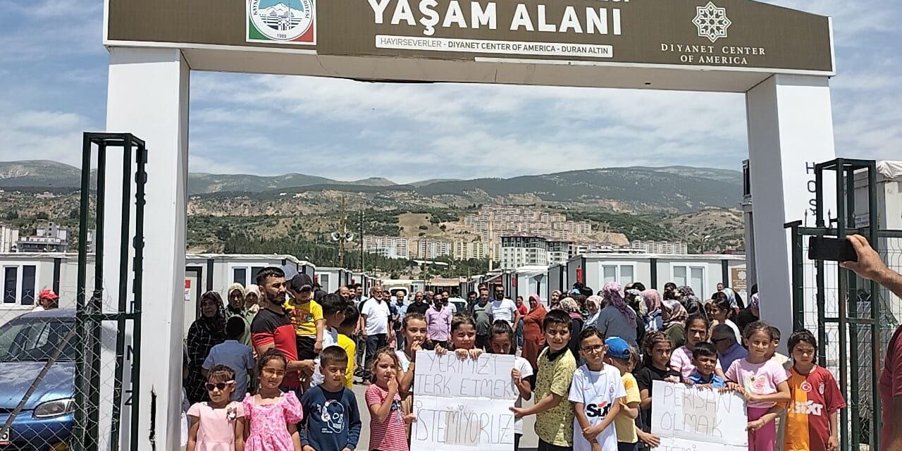 Kahramanmaraş’ta depremzedeler tepki gösterdi 