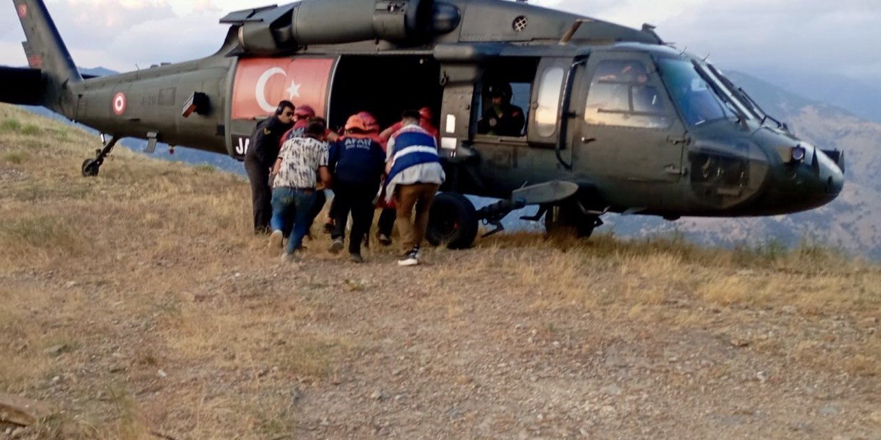 Kahramanmaraş’ta uçuruma düşen vatandaş askeri helikopterle kurtarıldı 