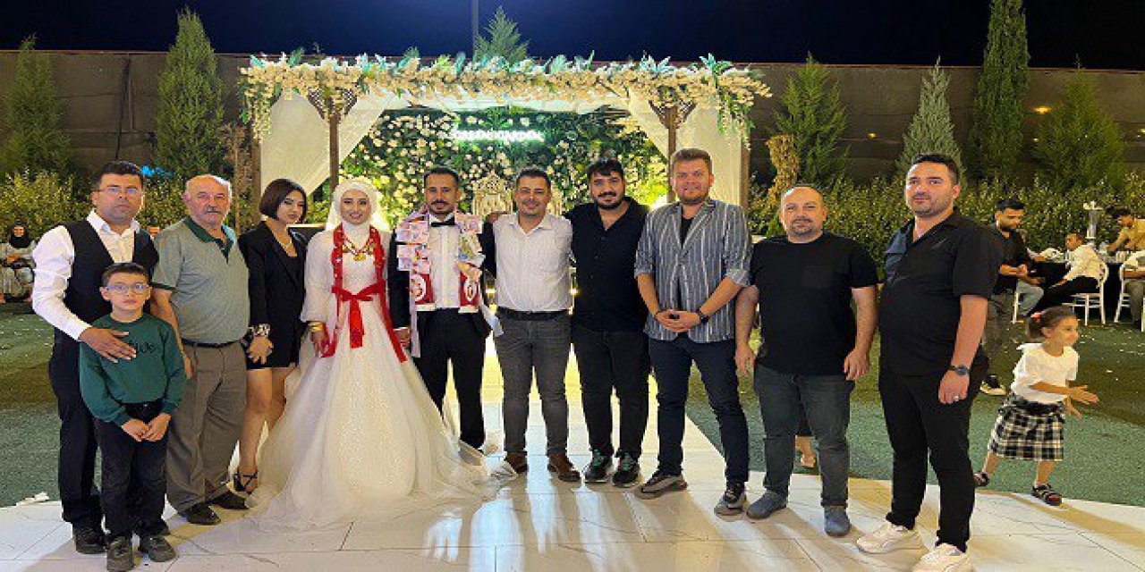 Fenerbahçeli Damat’a Galatasaray Kaşkolu!