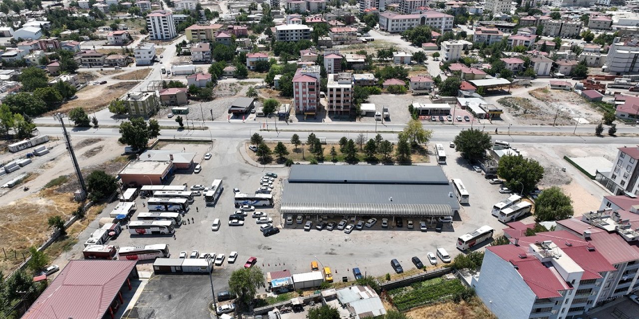 Göksun ve Elbistan Otogarlarında Depremin İzleri Siliniyor…