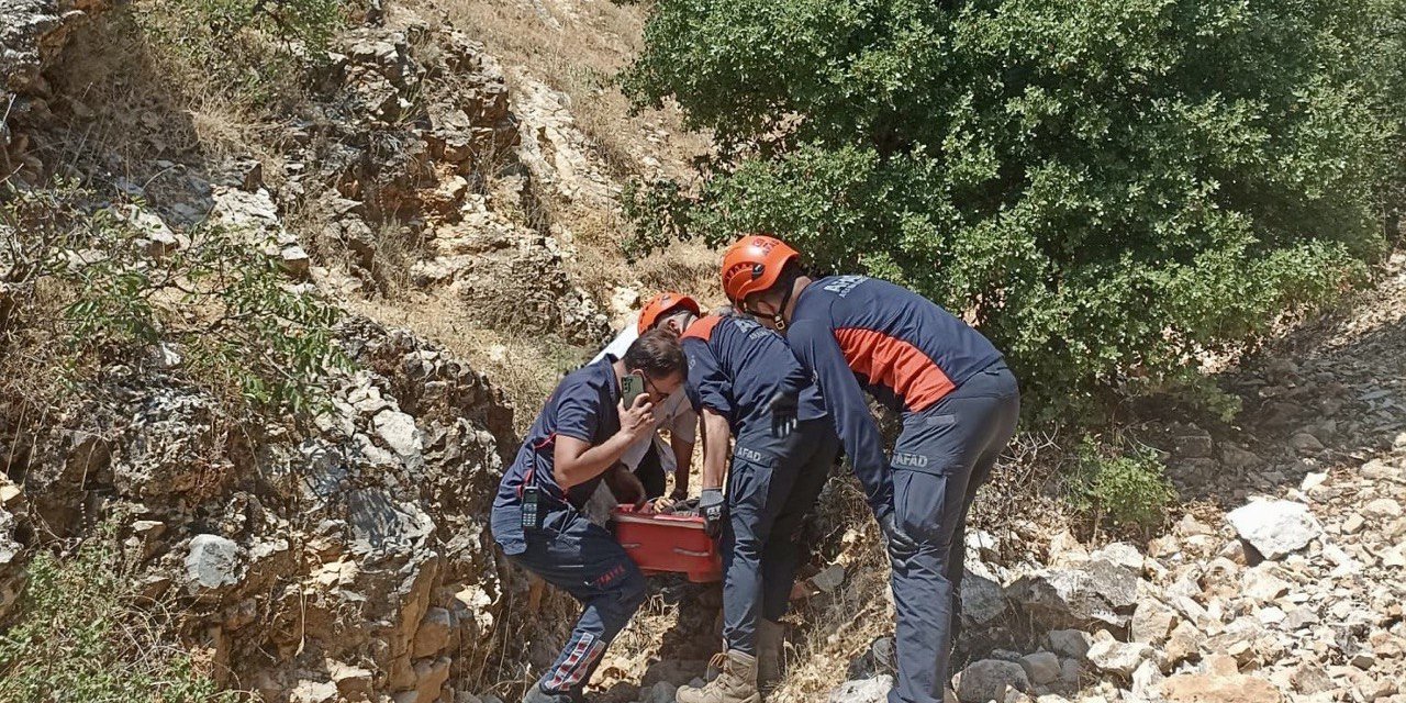 Kahramanmaraş’ta motosiklet şarampole uçtu: 2 yaralı