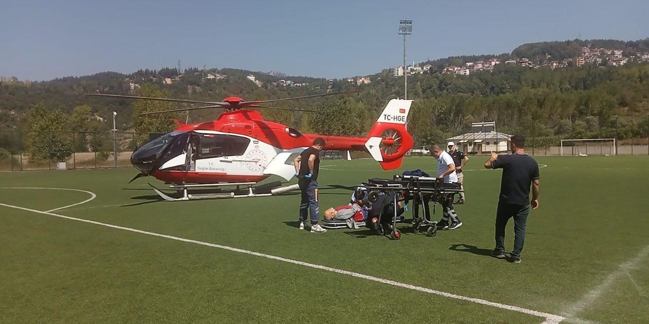 Kahramanmaraş’ta yaşlı hasta için helikopter ambulans havalandı