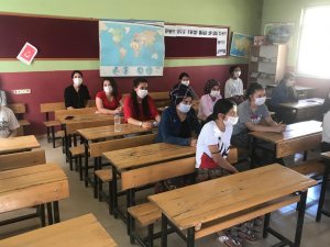 Kahramanmaraş’ta Kadın Çiftçilere Arıcılık Kursu