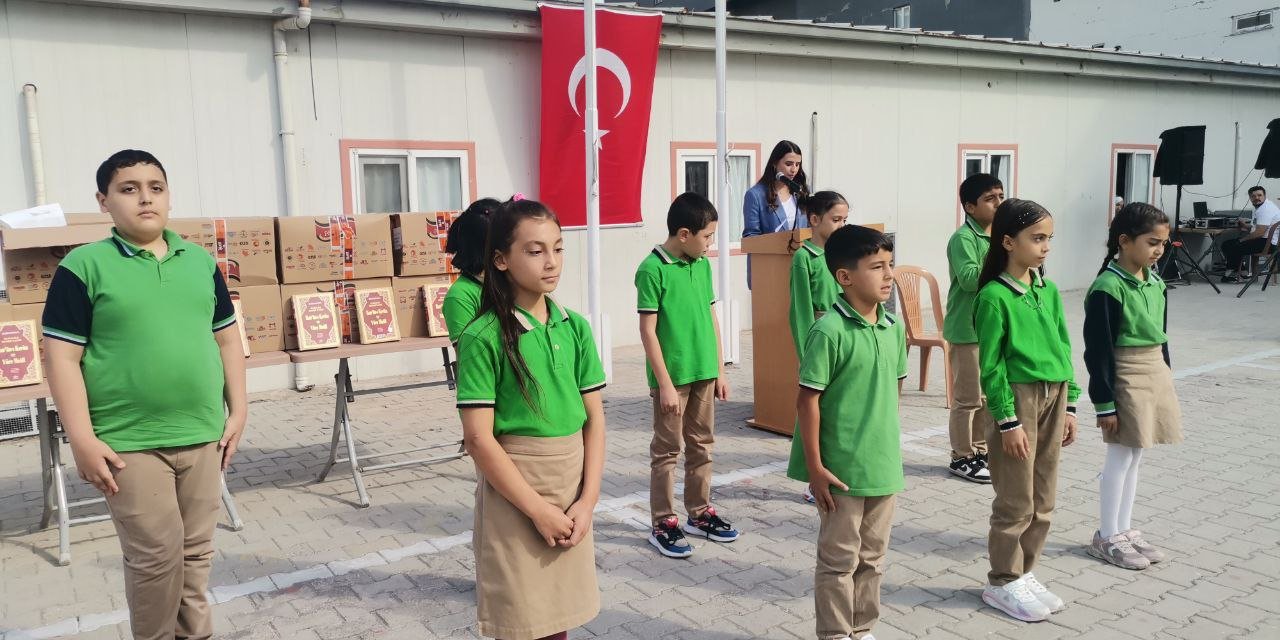 Zeytin Dalı Şehidinin Anısına 500 Kur'an-ı Kerim Dağıtıldı  