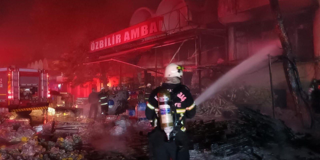 Kahramanmaraş’ta toptancılar halinde yangın