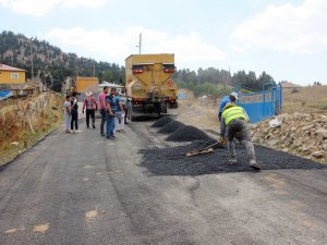 Kahramanmaraş’ta Grup Yollarında Bakım Devam Ediyor