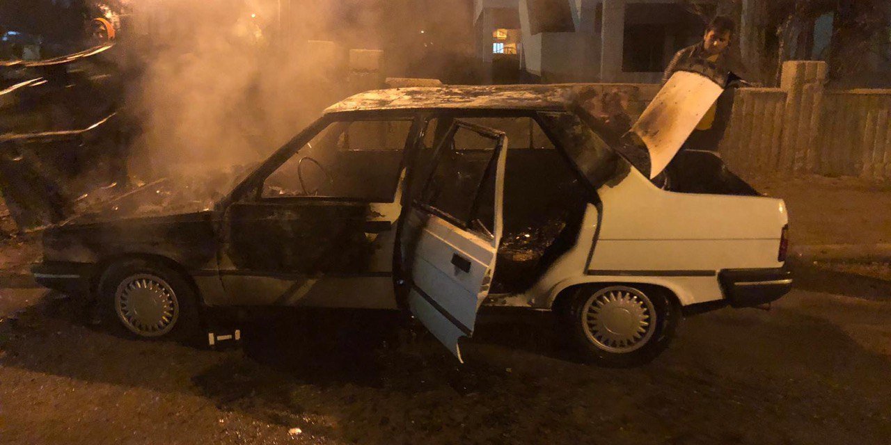 Afşin’de otomobil yangını