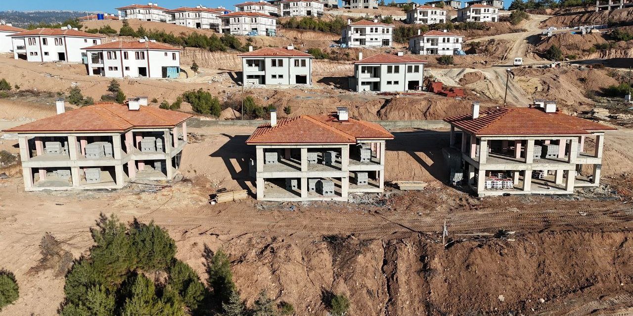 Bulanık Köyü'nde 86 Konut İçin Son Aşamaya Gelindi 