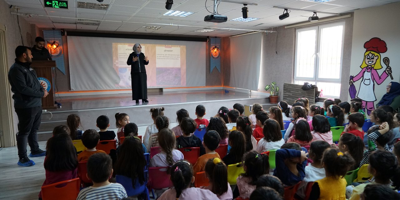 Öğrenciler Sıfır Atık Dedektifi Oldu!