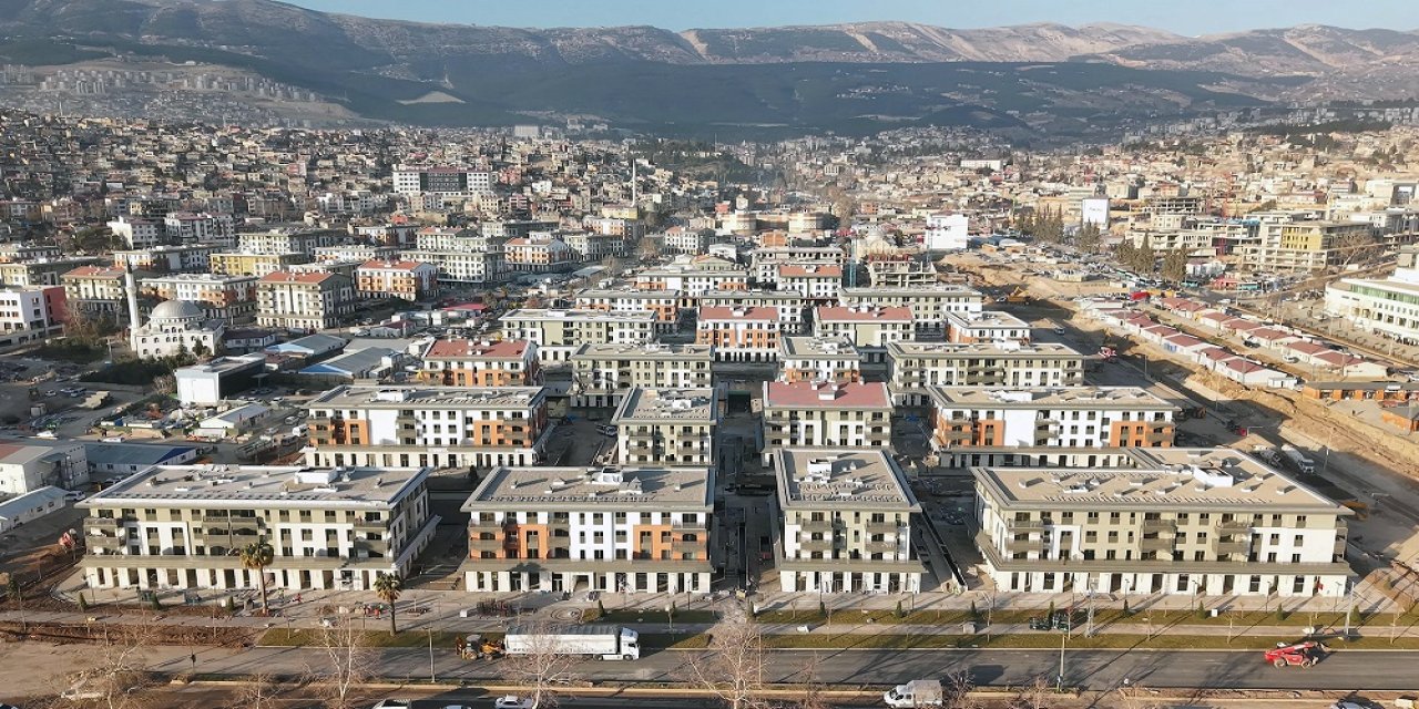 Depremin İkinci Yıldönümünde Azerbaycan Mahallesi'ne Ziyaret!
