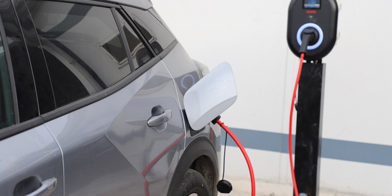 AKEDAŞ’ta elektrikli araç dönemi başladı