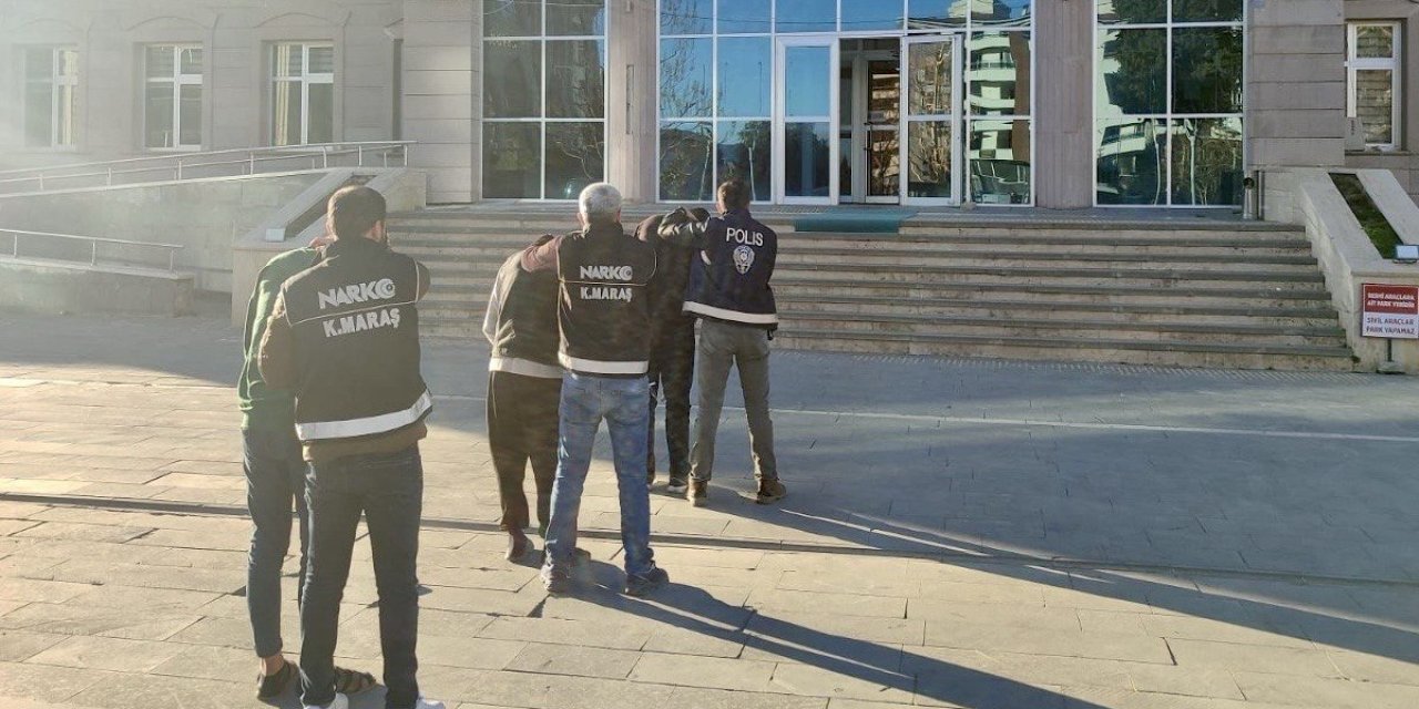 Türkoğlu’nda uyuşturucu taciri 3 kişi tutuklandı