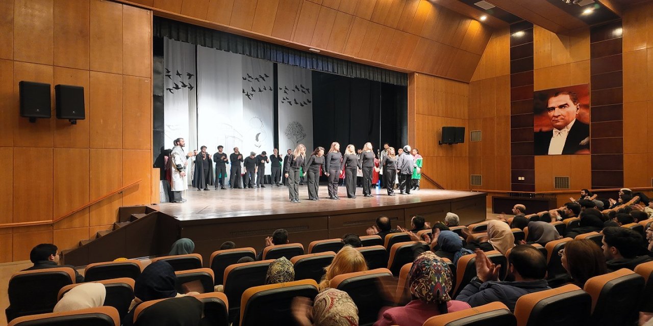 Sanatın Gücüyle Filistin Davasına Dikkat Çekildi