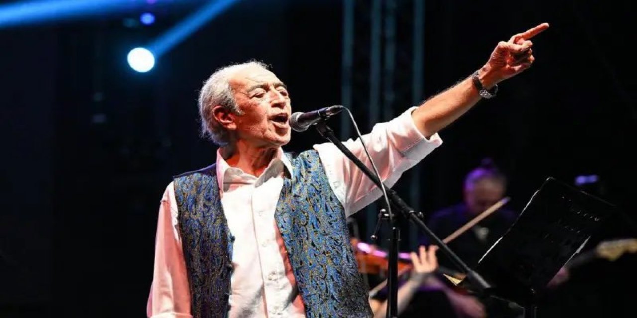 Sanatçı Edip Akbayram Hayatını Kaybetti