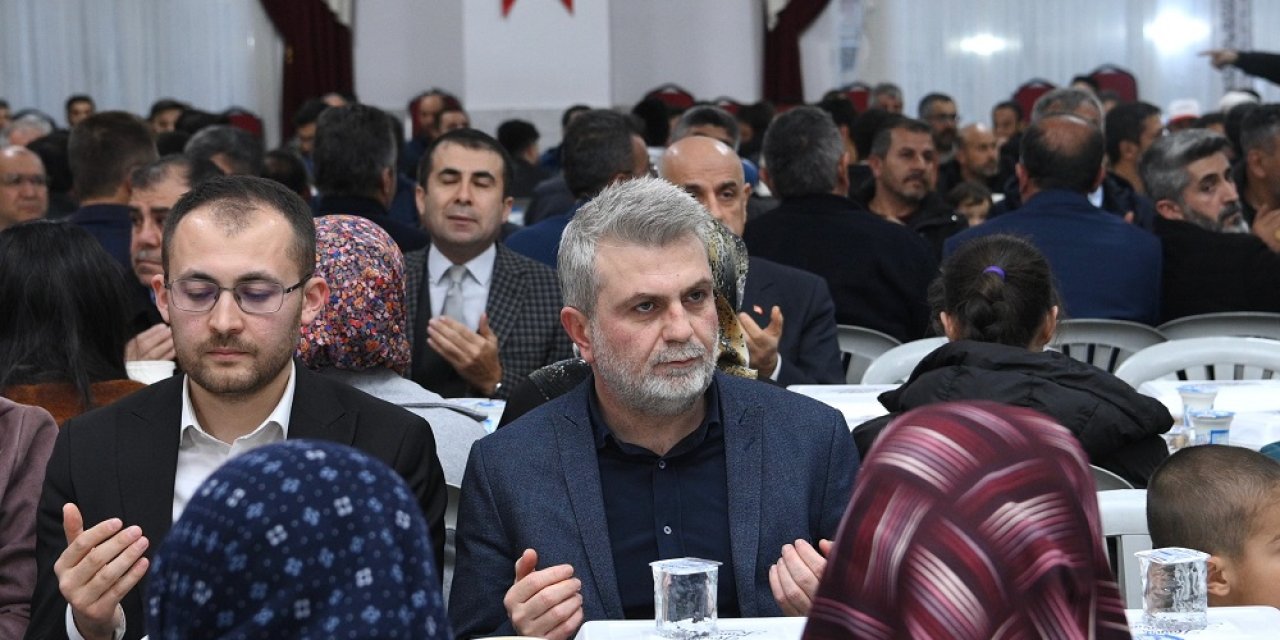 "İlçemde İftar Var" Programı Çağlayancerit'te Düzenlendi