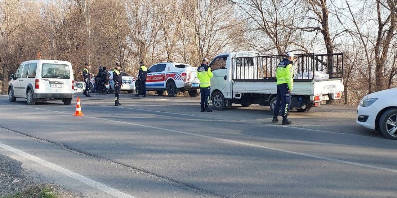 Kahramanmaraş'ta Jandarmadan 'Ölümlü Kazaları Önlüyorum' Projesi