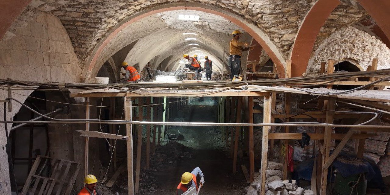 Tarihi Bezirgan Çarşısında Restorasyon Çalışmaları Başladı