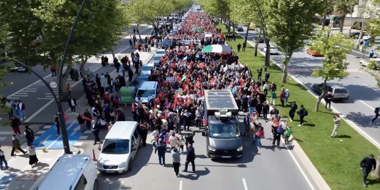 Kahramanmaraş’ta 10 Bin Kişi Gazze İçin Yürüdü