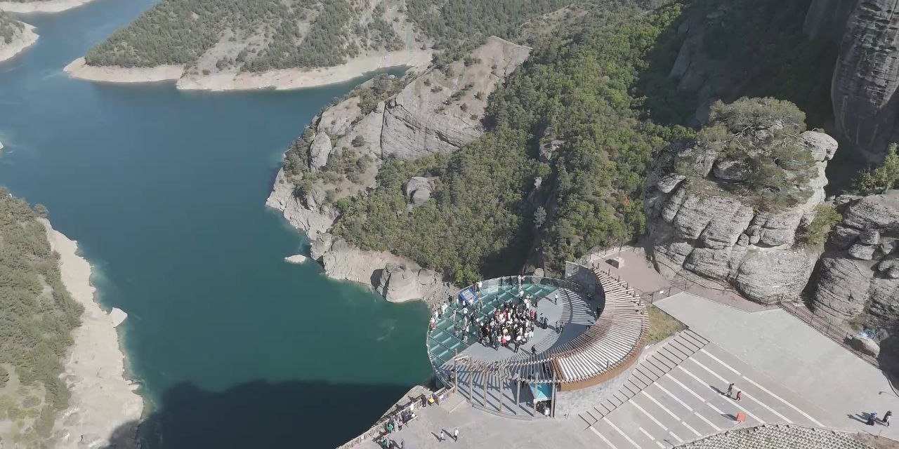Ali Kayası Cam Teras, Turizmin Yeni Gözdesi Oldu 