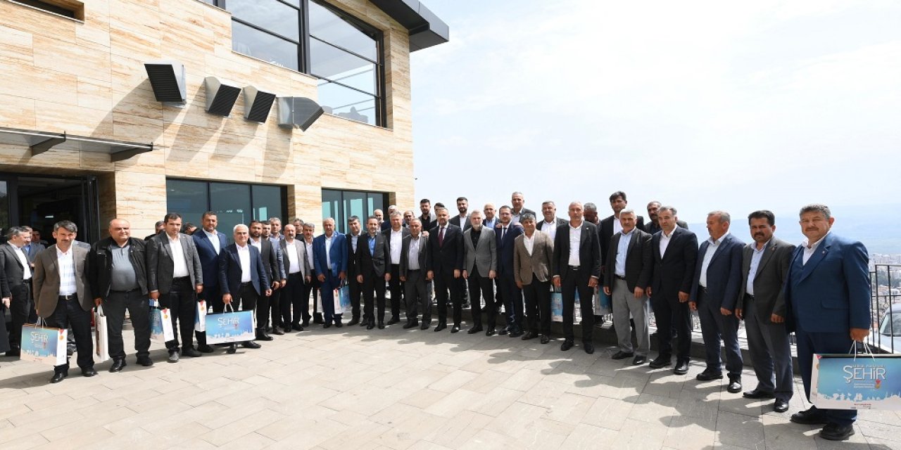 Başkan, Onikişubat’ın Muhtarlarıyla Bir Araya Geldi