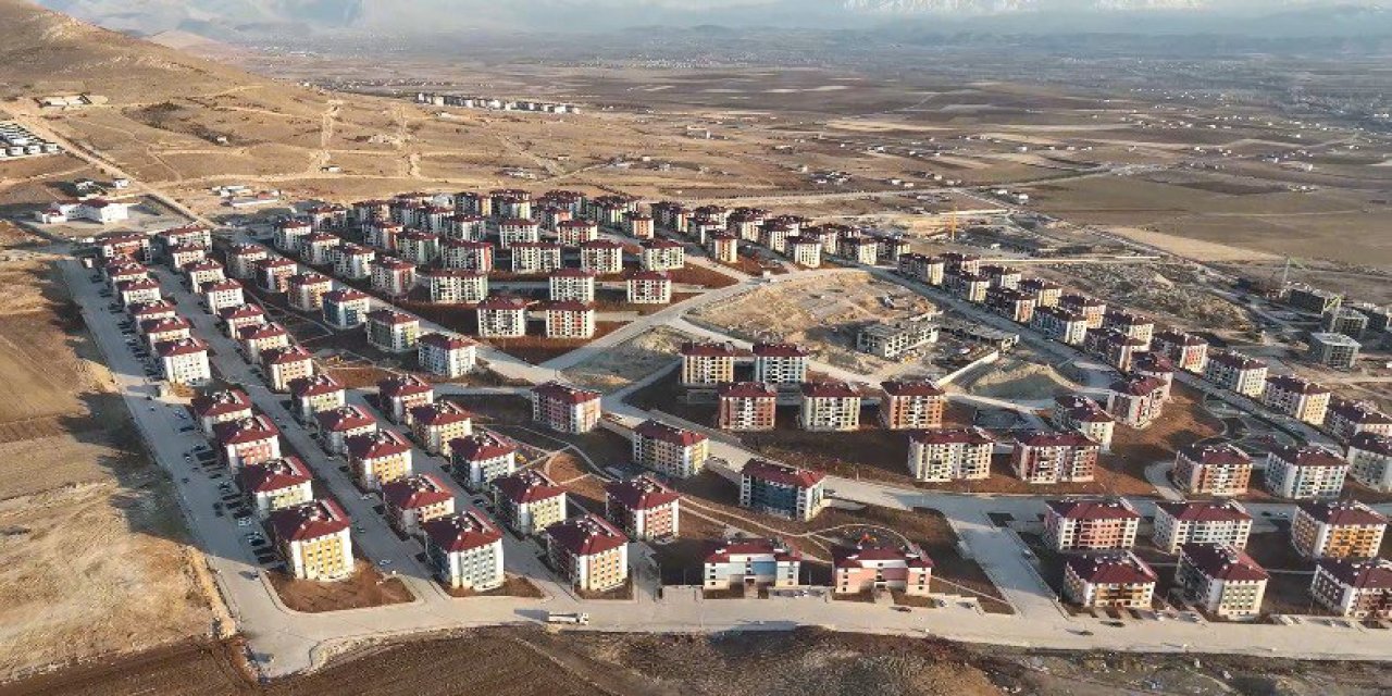 Afşin’e 4 bin 481 kalıcı konut teslim edildi