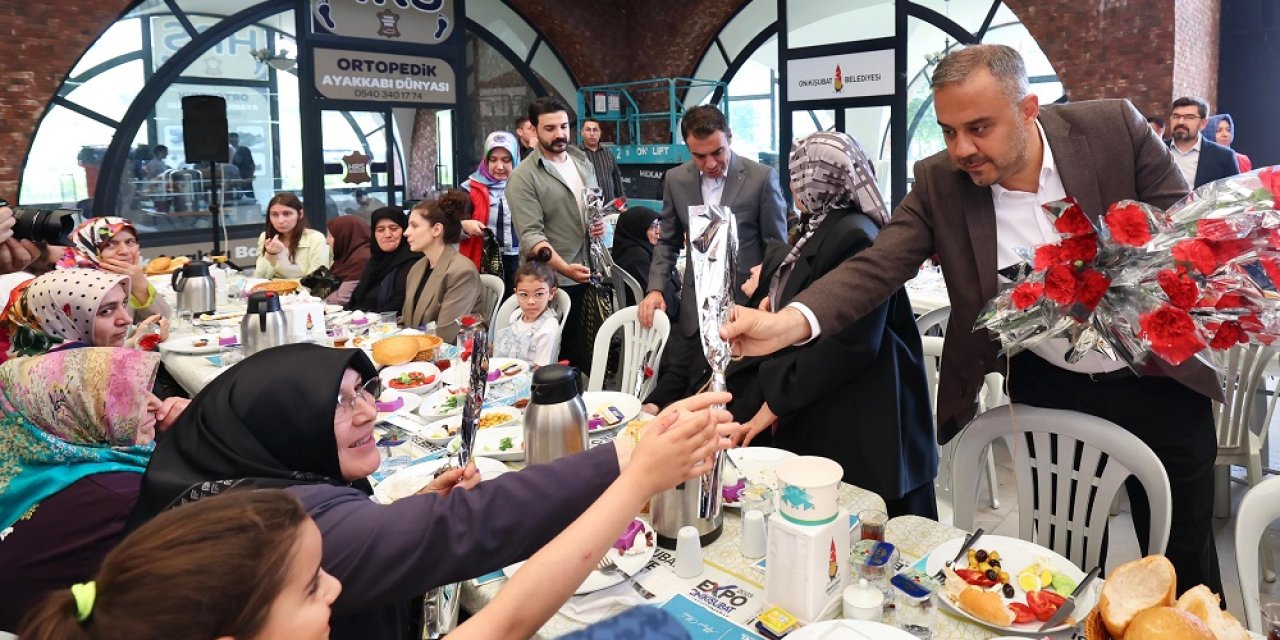Onikişubat’tan Şehit Annelerine Anlamlı Anneler Günü Kutlaması