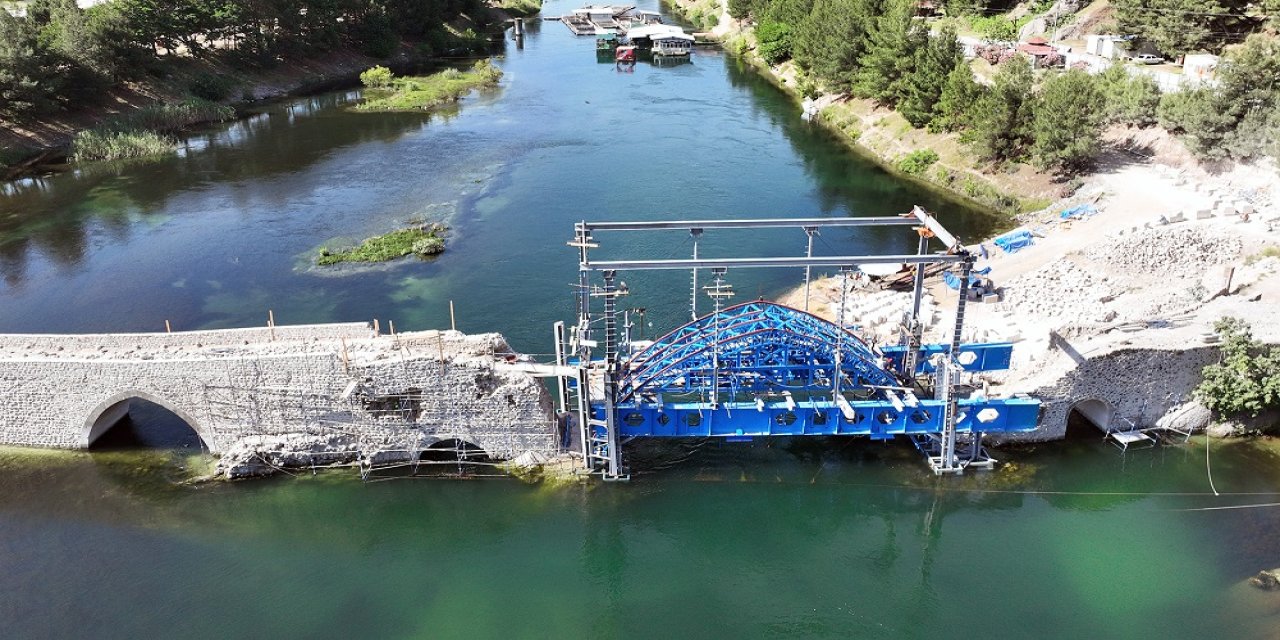 500 Yıllık Tarihi Ceyhan Köprüsü Restorasyonunda Son Aşamaya Gelindi