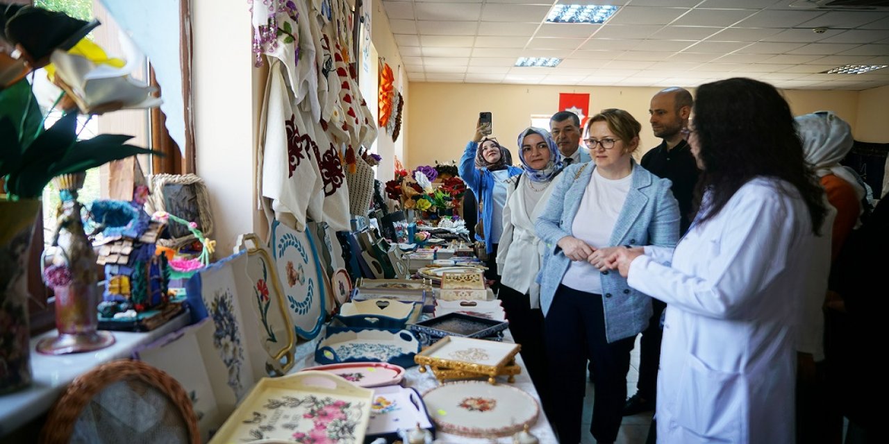 Kadınların El Emeği Ürünleri Sergiyle Taçlandırıldı