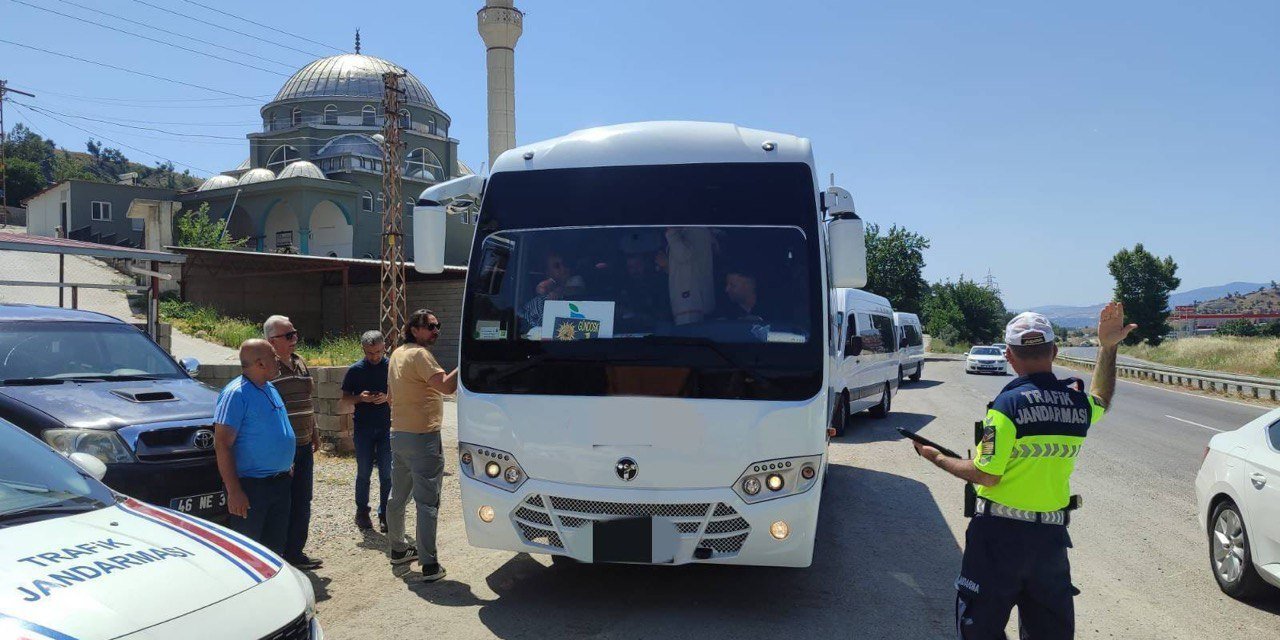 Kahramanmaraş’ta kural ihlali yapan sürücülere ceza yağdı