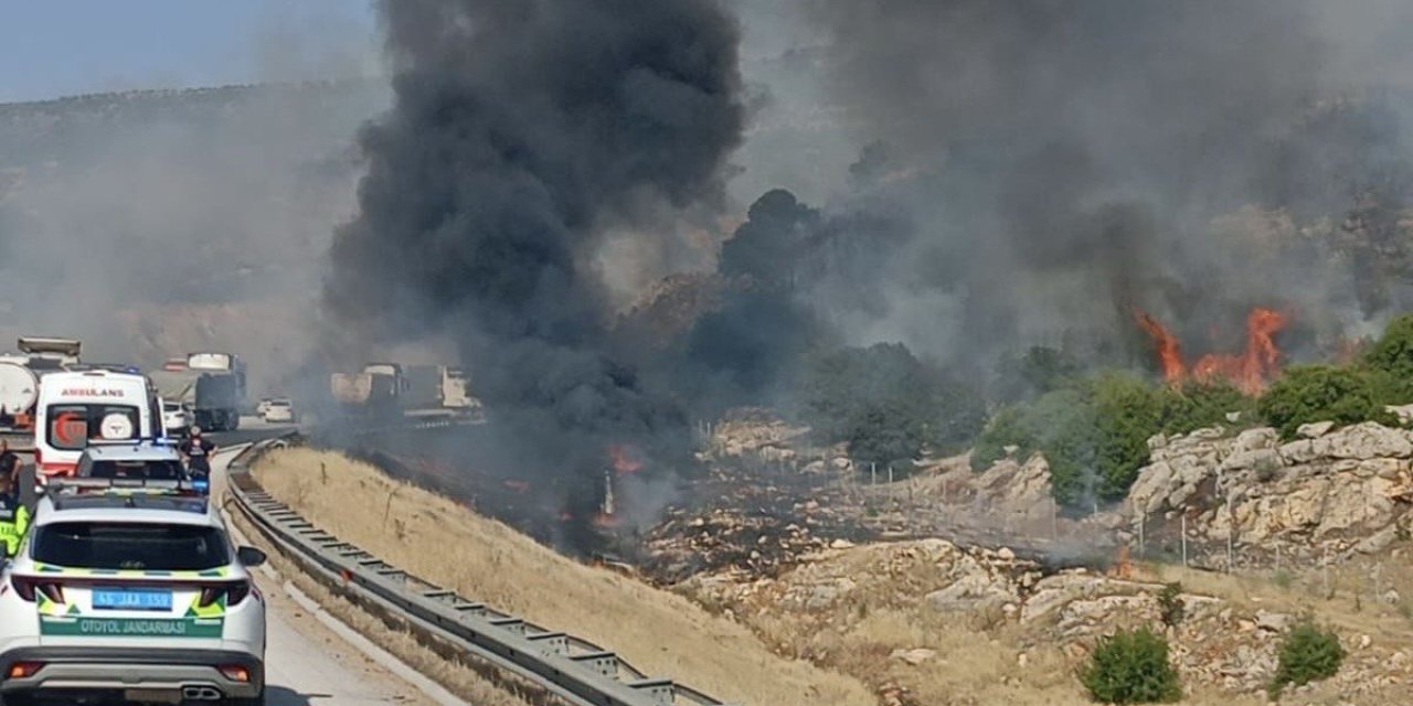 Kahramanmaraş’ta kaza yapan tır alev topuna döndü