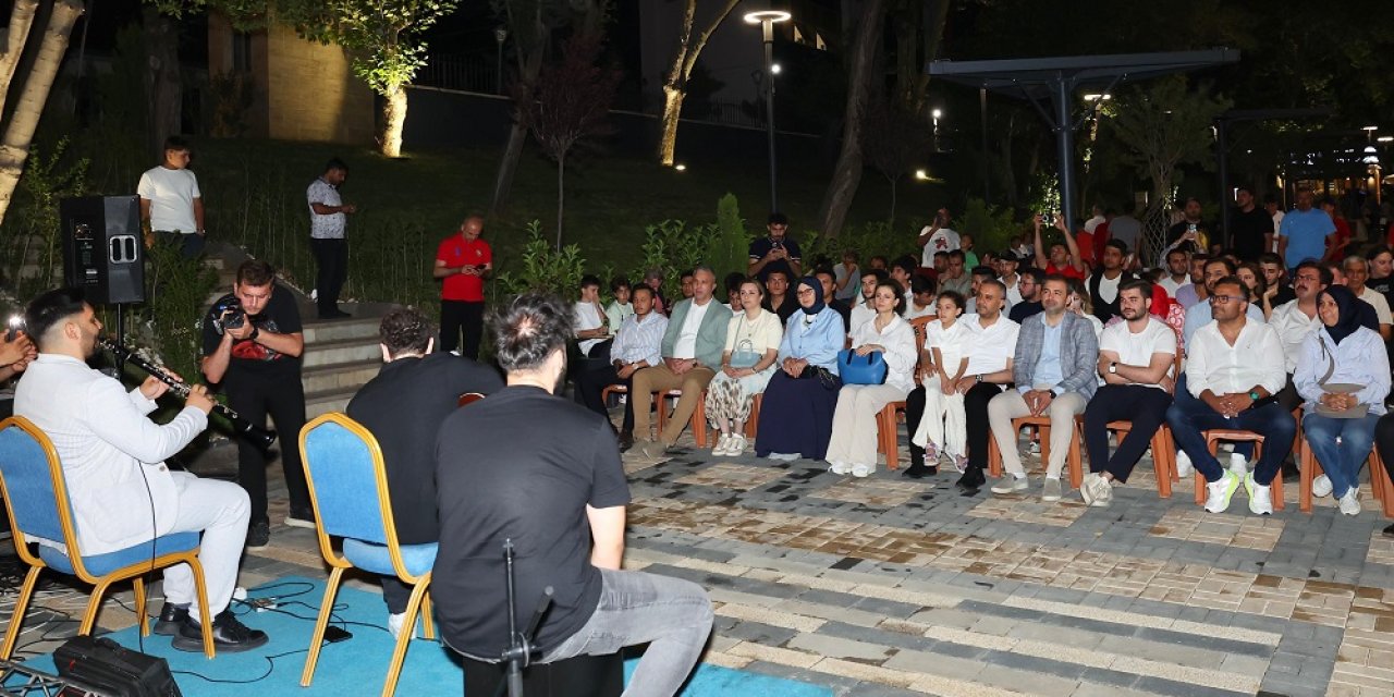 Abdal Halil Ağa Parkı’nda Eli Türkoğlu rüzgarı esti