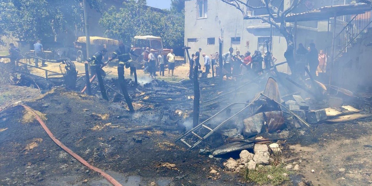 Kahramanmaraş’ta ahır yangını