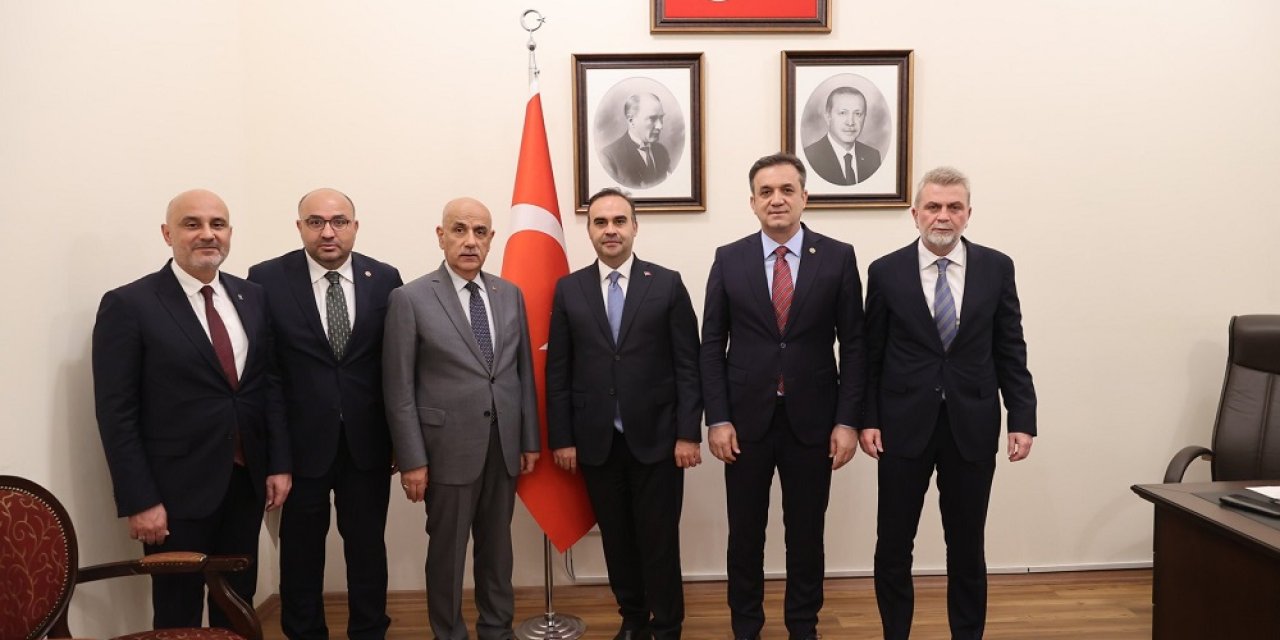 Kahramanmaraş Heyeti, Sanayi ve Teknoloji Bakanı Kacır ile Görüştü