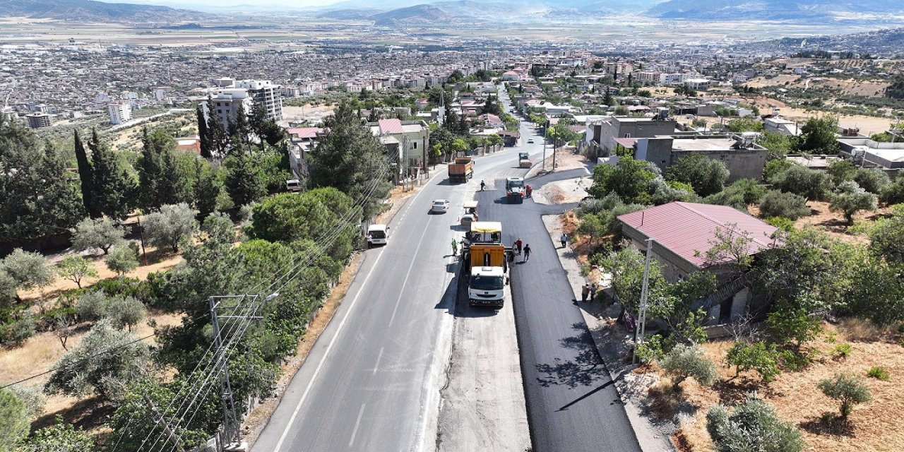 Büğlek Caddesine Bağlanan Yolda Yenileme Çalışması Sürüyor