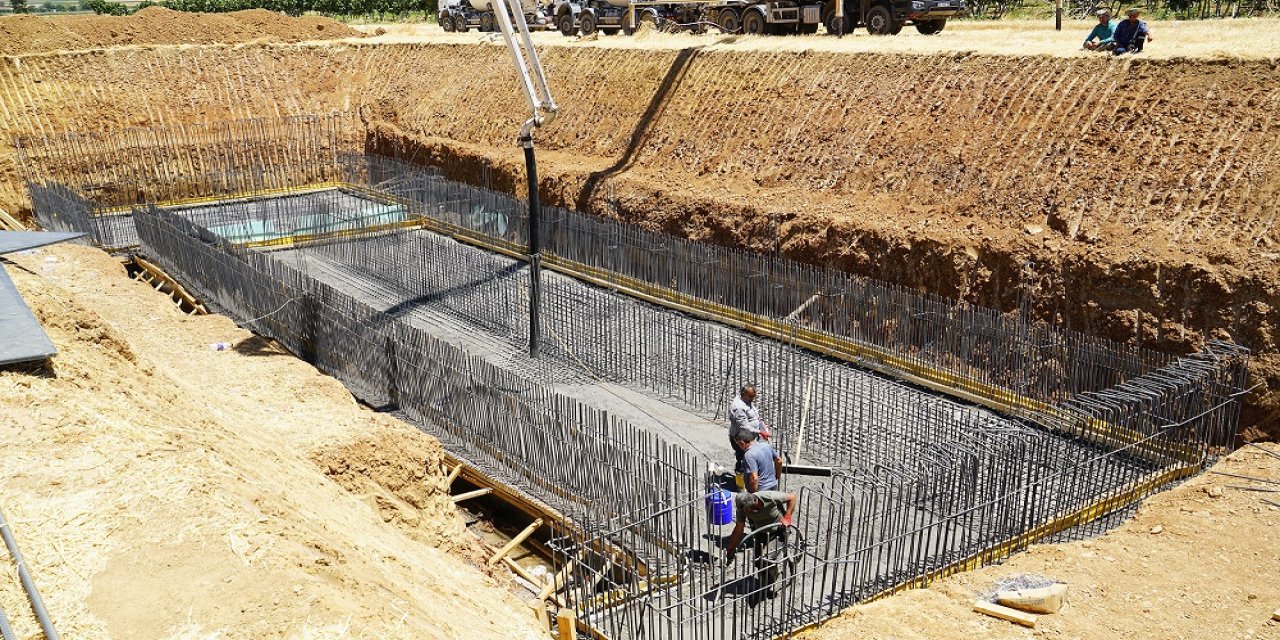 Batı Mahallelerinin Yeni Altyapısı Hızla Yükseliyor
